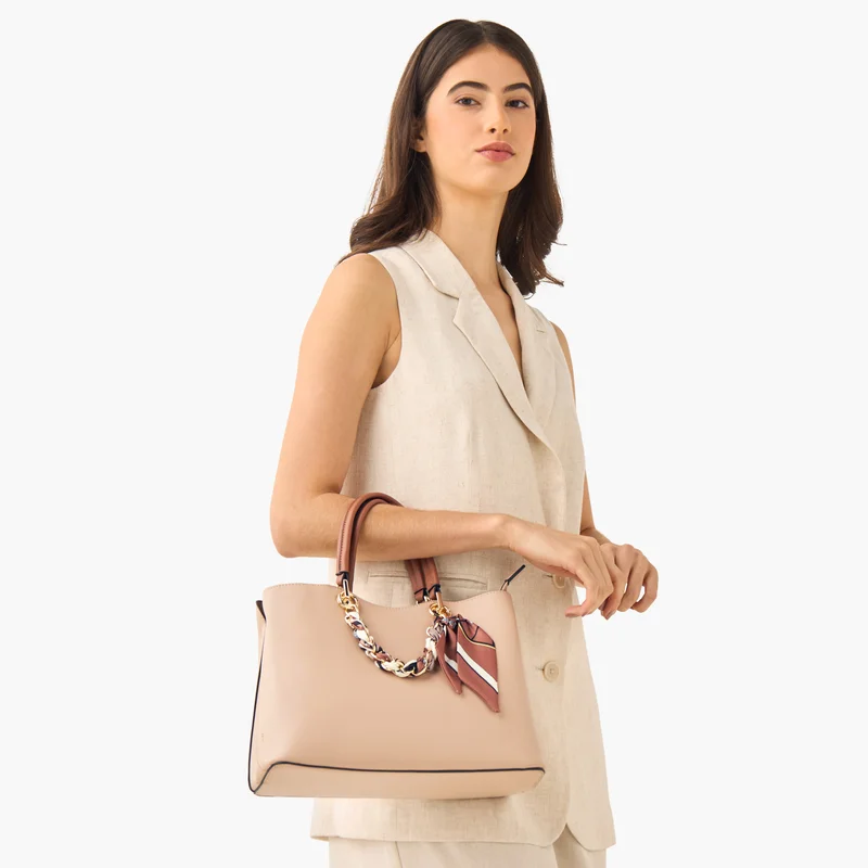 Sasha Sasha-Tom-Promo-WW-Tote bag-W/metal deatiling-Beige-Q2-AW25